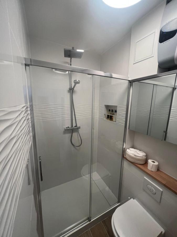 Appartamento 5 Stars 2-br In Center , Air Conditioner , Elevator Parigi