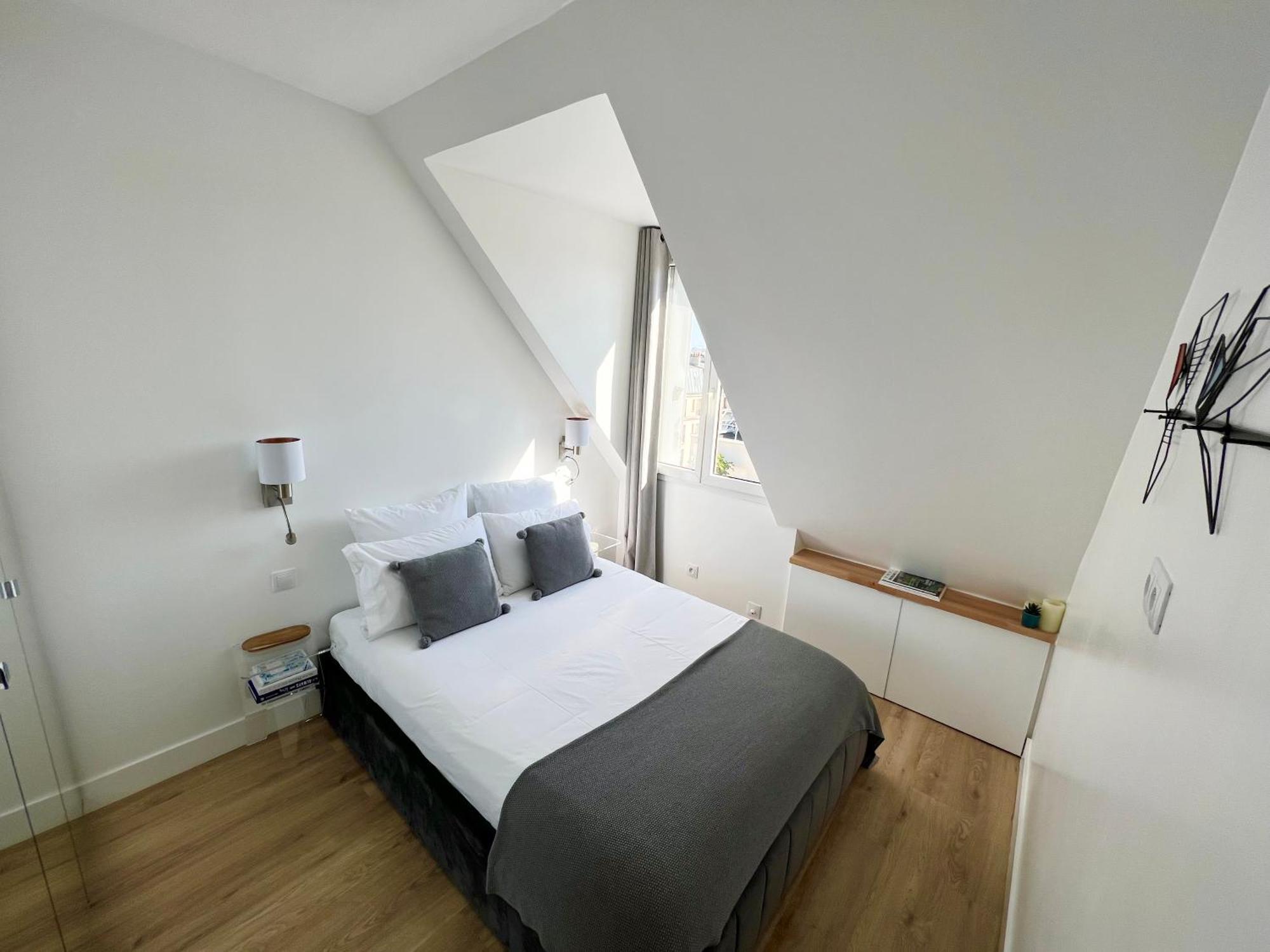 Appartamento 5 Stars 2-br In Center , Air Conditioner , Elevator
