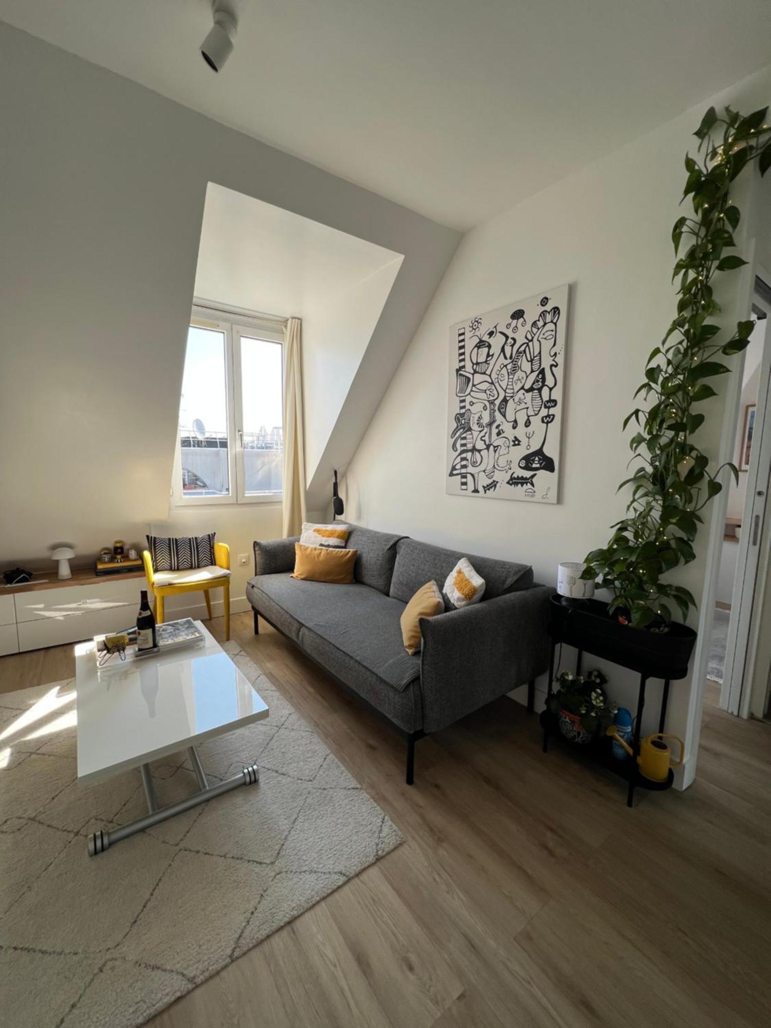5 Stars 2-br In Center , Air Conditioner , Elevator Appartamento *